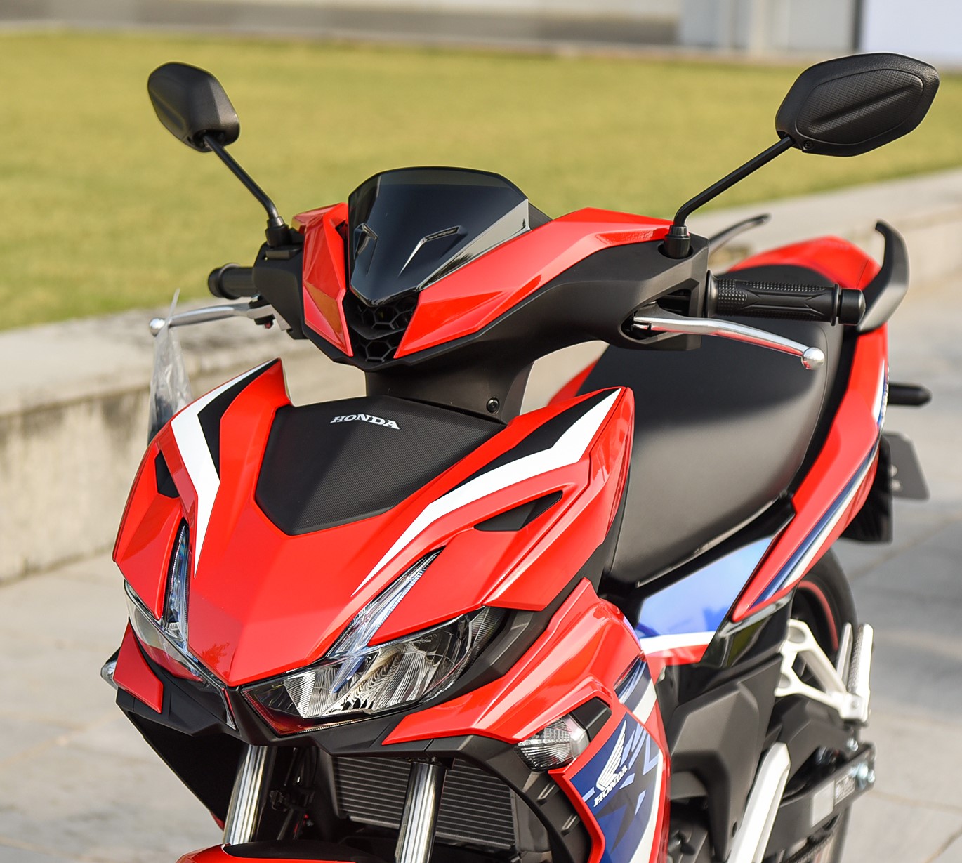 Mua xe máy Honda Winner X 2022 giá rẻ tại Bình Dương